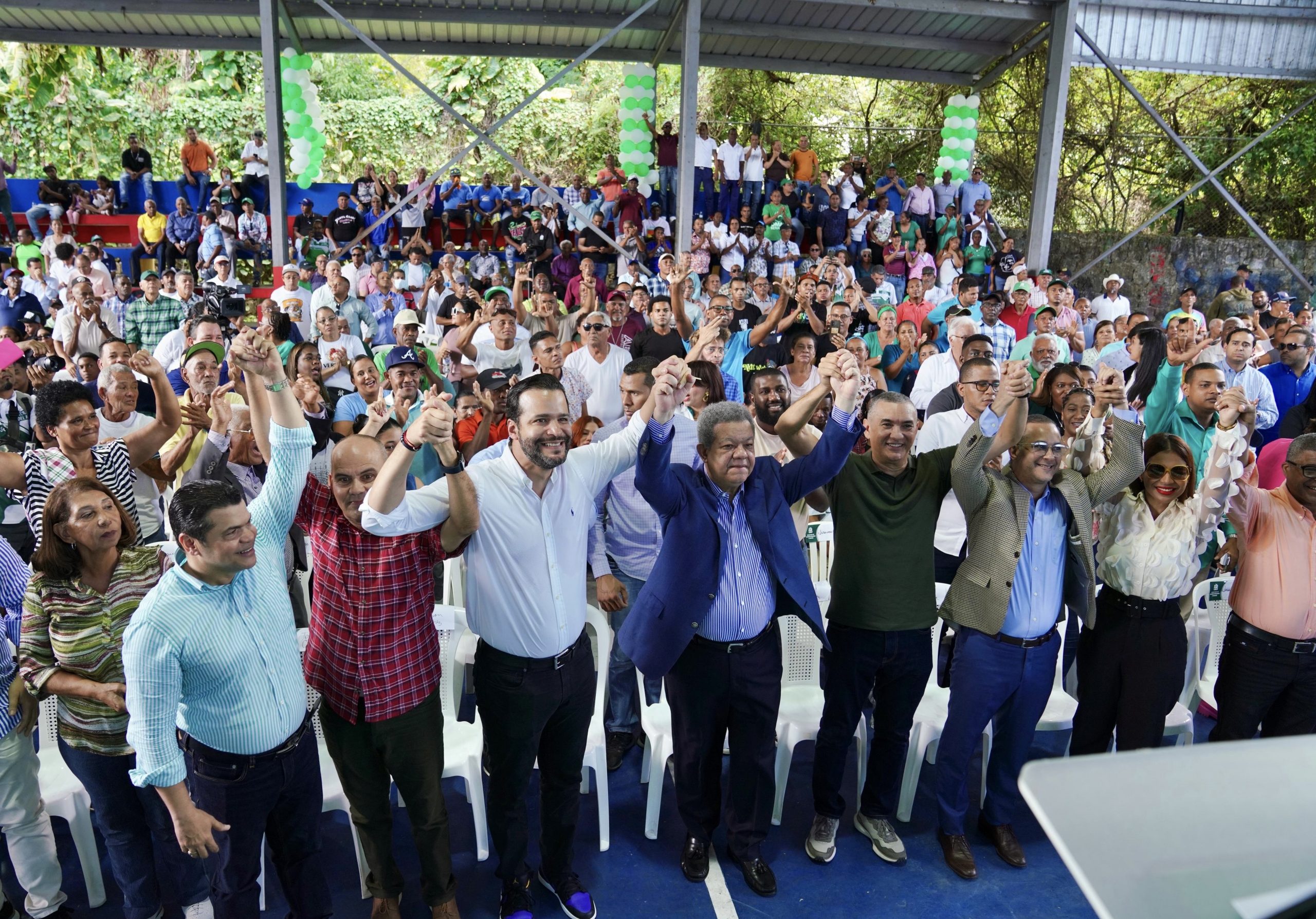 Grupo abandona PLD e ingresa al Partido Fuerza del Pueblo