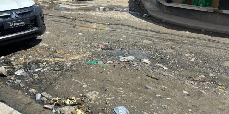 Moradores de Pantoja piden arreglo de sus calles tras años de abandono