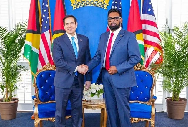 EU advierte a chavistas atacar Guyana sería «un gran error»