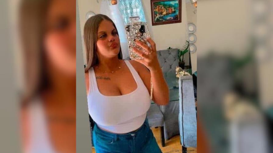 Mujer de 22 años muere baleada por su pareja en Santiago