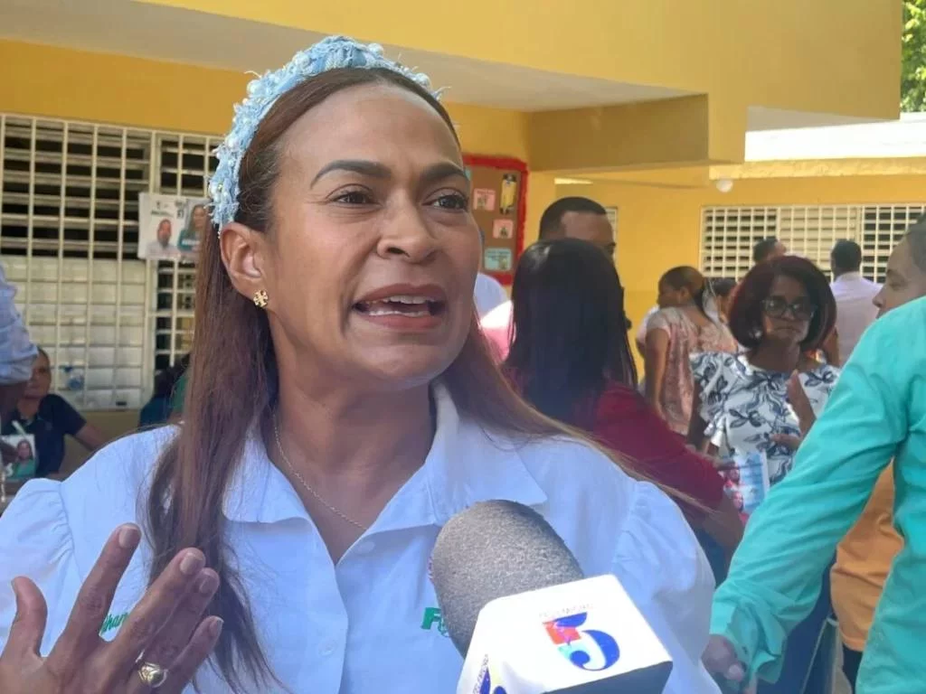 Condenan agresión de policías a maestros que exigían construcción de escuelas