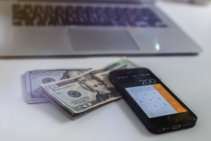 El dólar se cambia este miércoles para la venta a 63.39 pesos