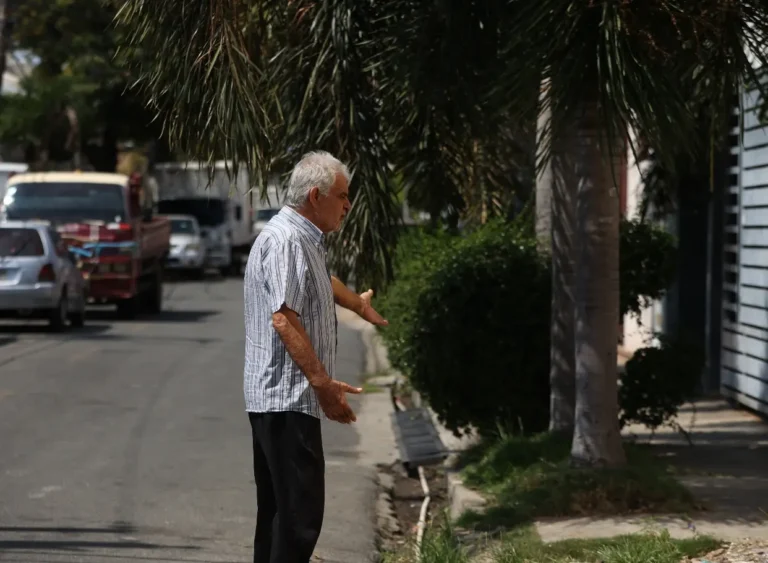 Con o sin avería, residentes ven dejadez servicio agua