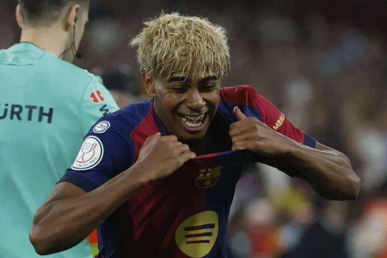 Lamine Yamal: “No me comparo con nadie, y menos con Messi. Él es el mejor del mundo”