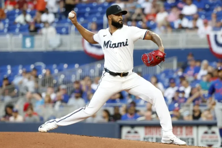 Sandy Alcántara consigue su primera victoria desde 2023 en triunfo de Marlins sobre Mets