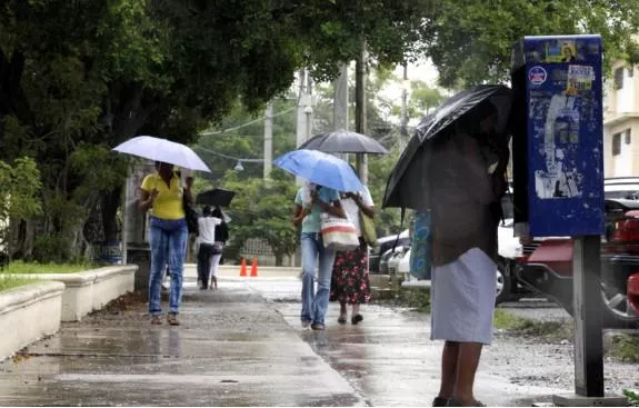 Vaguada continuará provocando aguaceros en la tarde
