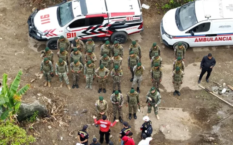 Dos generales dirigen búsqueda de niño perdido