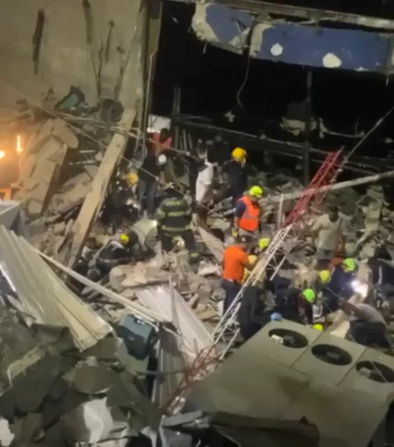 Jet Set : “ Hay personas que están vivas debajo de los escombros “