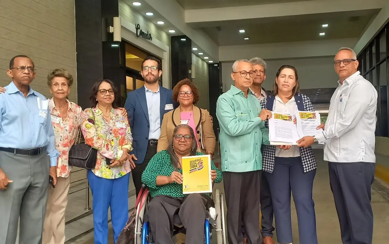 Coalición plantea eliminar ARS y AFP por no responder a la sociedad