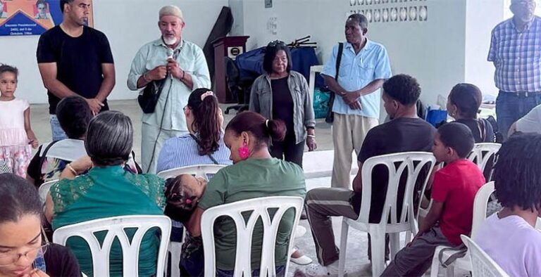 Escuela De Dibujo y Pintura Abre su 4ta. Exposición Al Público