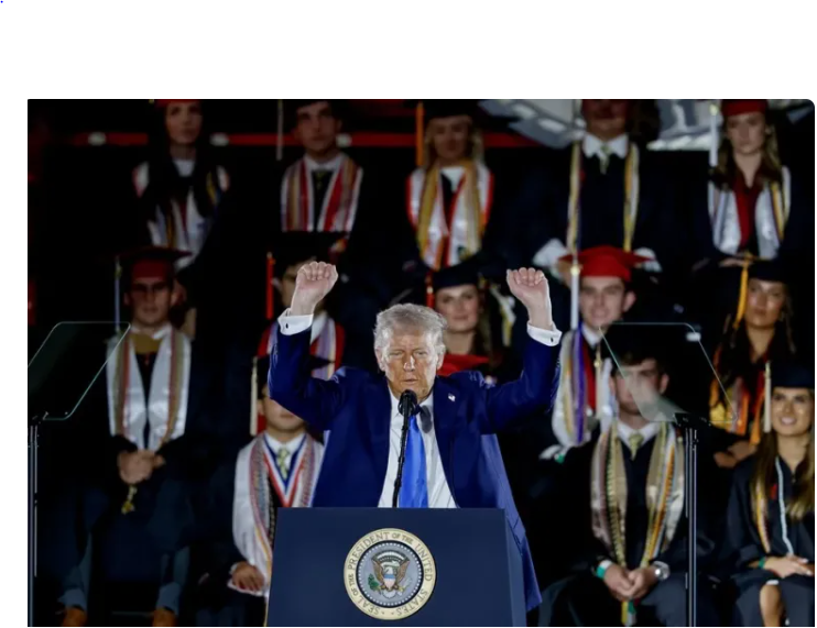 Trump asegura que los titanes de la tecnología ahora le “muestran sumisión” en su charla en Alabama