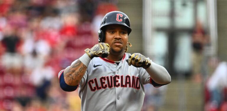 José Ramírez pega su noveno jonrón en revés de Cleveland