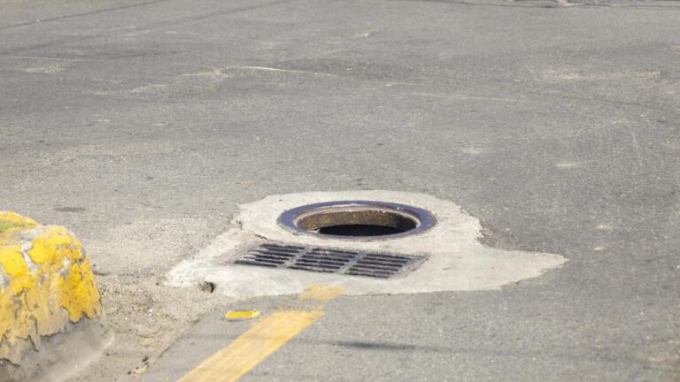 El robo de tapas de alcantarillas: el crimen de unos pocos que pone a todos en peligro