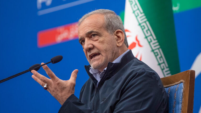 Dice si Israel no cesa, respuesta Irán será más dura y lamentable
