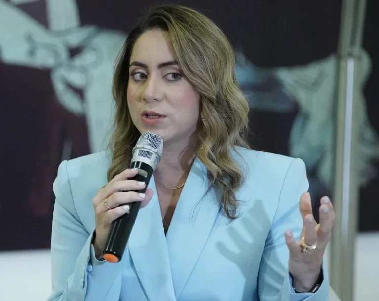 Afectados en Jet Set reciben ayuda estatal