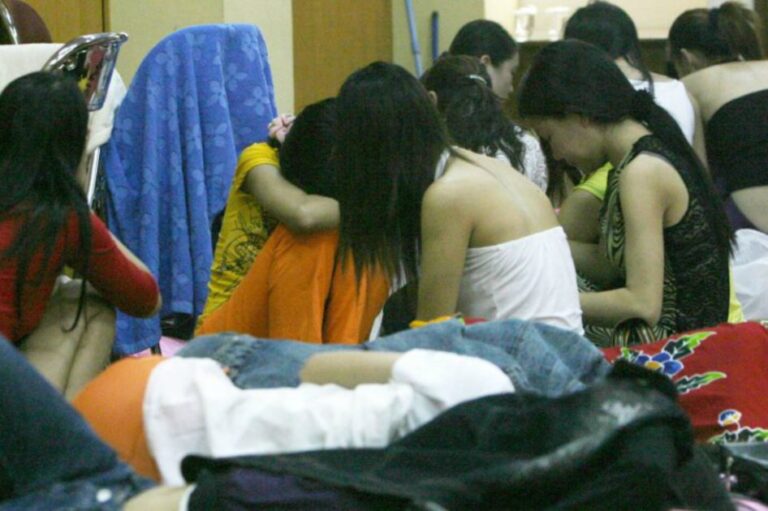 Apresan 8 reclutaban mujeres en Colombia y prostituían en RD