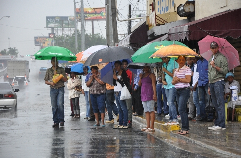 Pese comienzo verano, prevén nublados y lluvias hoy en RD