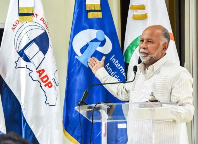 La Asociación de Profesores rechaza fusión de ministerios