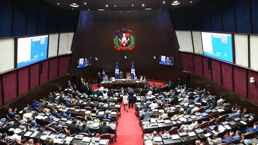 Diputados aprueban Código Penal en segunda lectura pese a controversias sociales