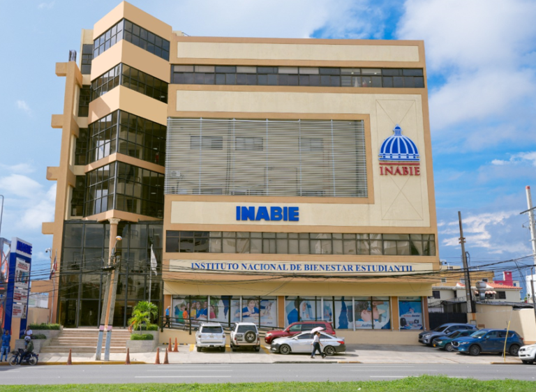 INABIE inicia cancelación de contratos y empleados tras irregularidades en compras de utilería escolar