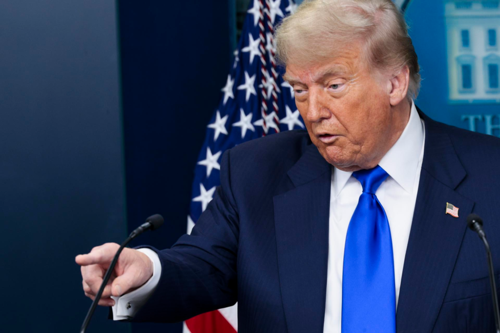 Trump da "10 o 12 días" a Putin para llegar a un acuerdo de alto el fuego con Ucrania