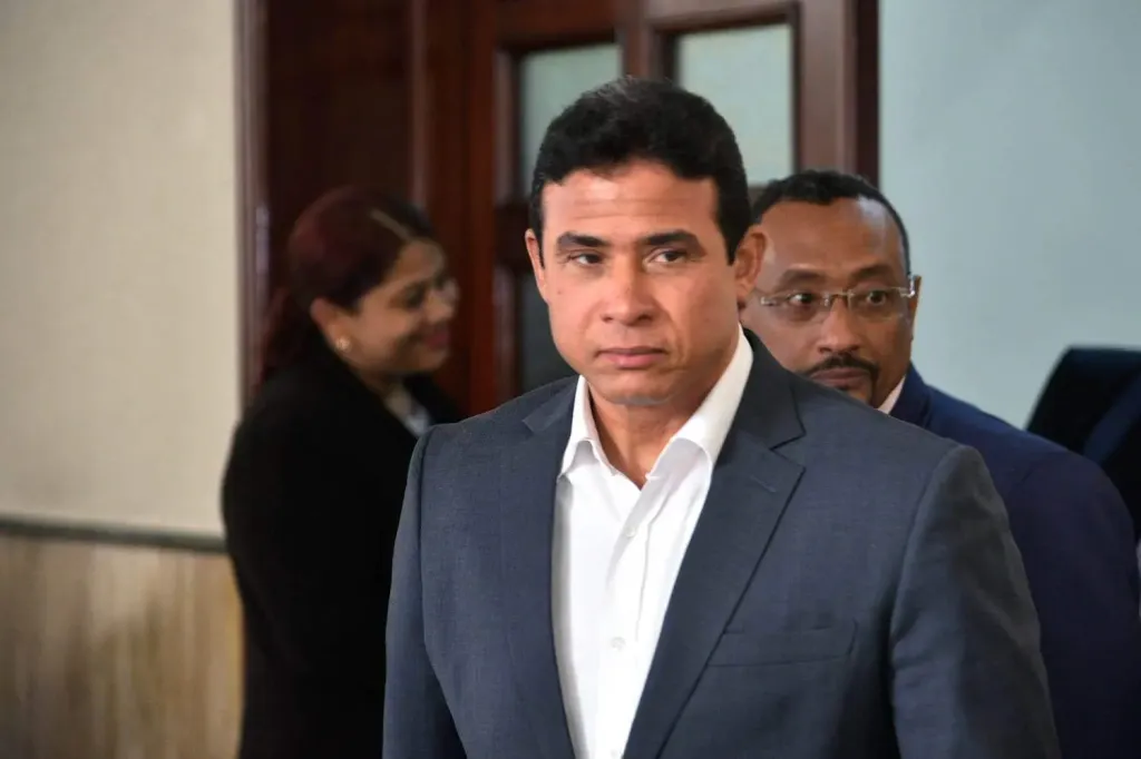 Tribunal rechaza extinción de la acción penal contra Adán Cáceres y compartes