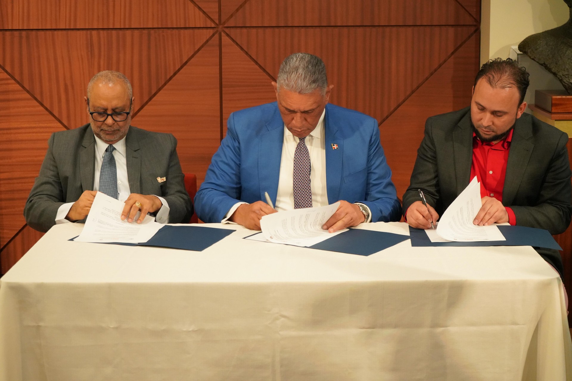Profesionales de la enfermería y otras ciencias de la salud dominicanos podrían insertarse al mercado laboral de Estados Unidos