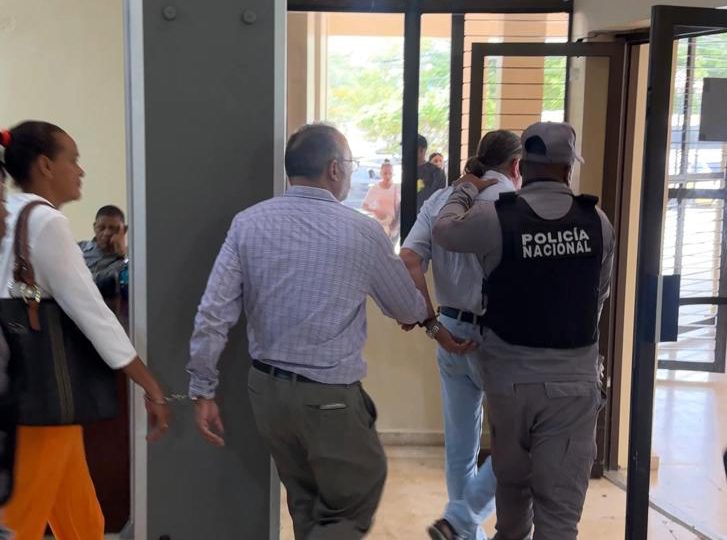 Apresan 3 hombres en Puerto Plata por estafa inmobiliaria