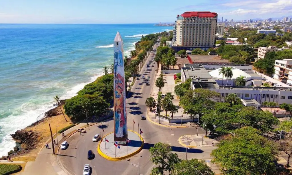 Indomet: Ambiente soleado, poca nubosidad debido a una masa de aire