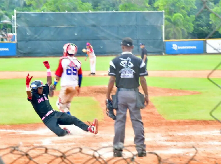 RD vence a Puerto Rico; sigue líder Premundial U-15 béisbol