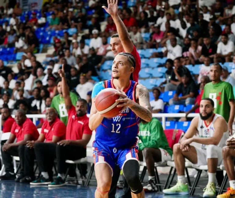 San Lázaro obtiene segundo triunfo al venver a Bameso en el TBS Distrito 2025