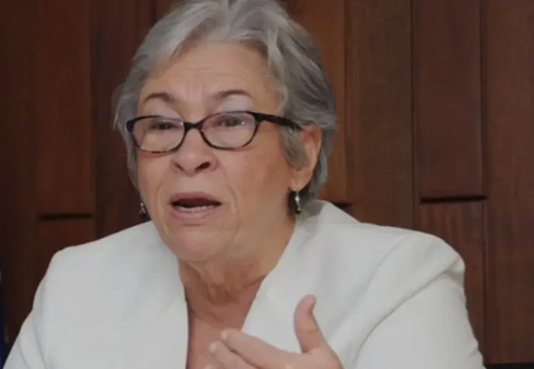 Exdirectora de ARS estatal culpa a Sisalril de crisis