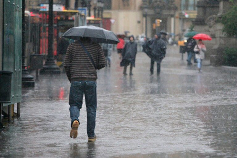 Indomet alerta sobre aguaceros y altas temperaturas en varias provincias