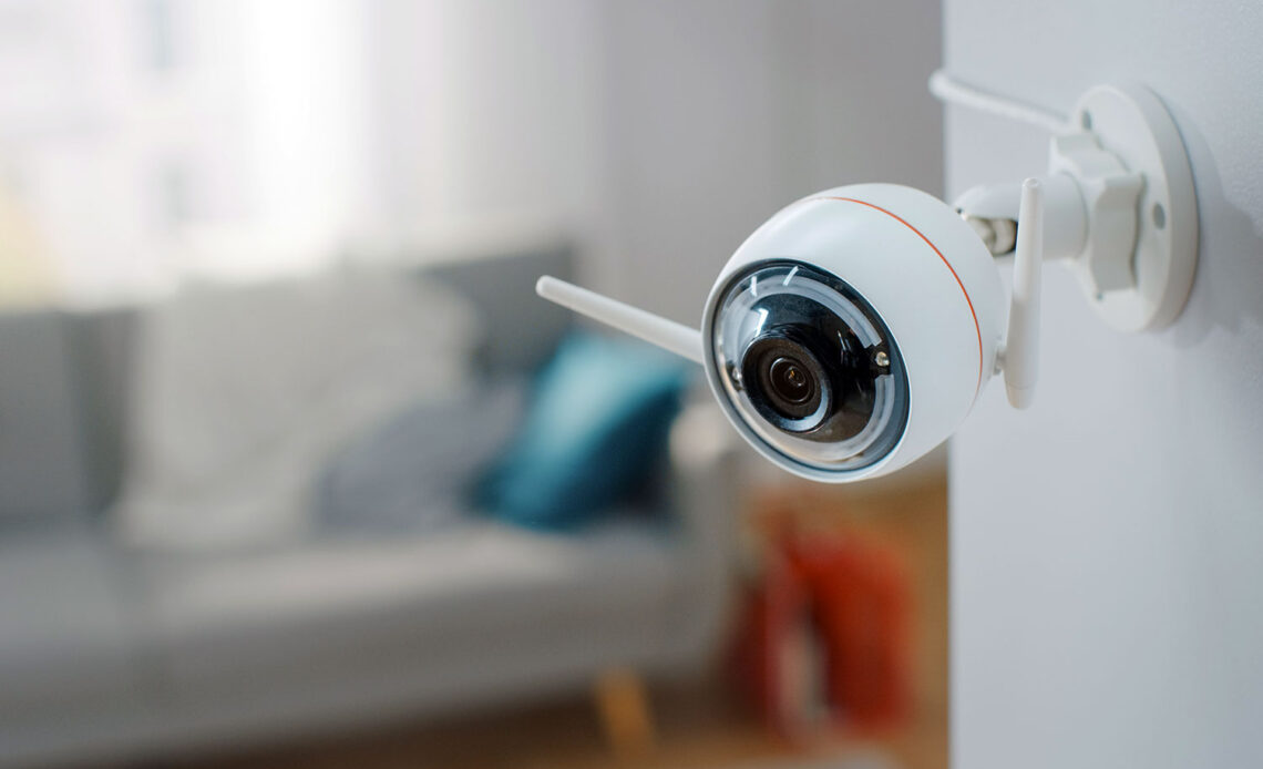 Una web ofrecía videos robados de cámaras de seguridad, en su mayoría pornográficos