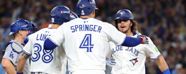 Seranthony Domínguez brilla en triunfo Blue Jays ante Dodgers