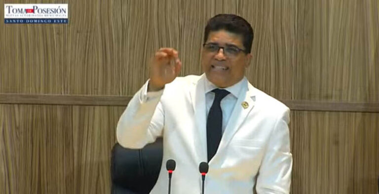 La Gestión Invisible de Dio Astacio; Ni una sola obra que mostrar.