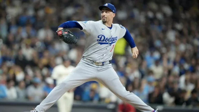 Blake Snell maniató a los Cerveceros y los Dodgers se llevaron un tenso Juego 1 en Milwaukee