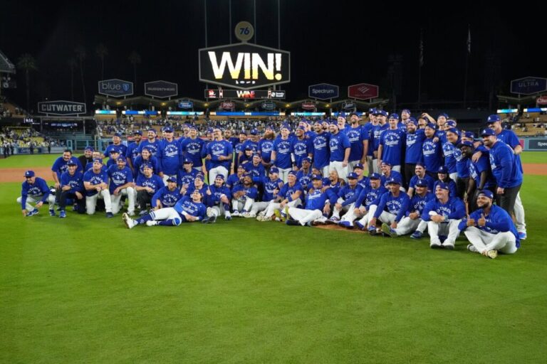Dodgers amarran su pase a la SDLN con dominante salida de Yamamoto
