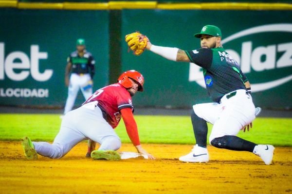 Estrellas y Toros triunfan en el beisbol de RD; suspenden en SD