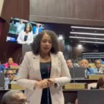 “Le están mintiendo, presidente"; Diputada Juliana O’Neal denuncia una paciente muere por falta de medicamentos de alto costo