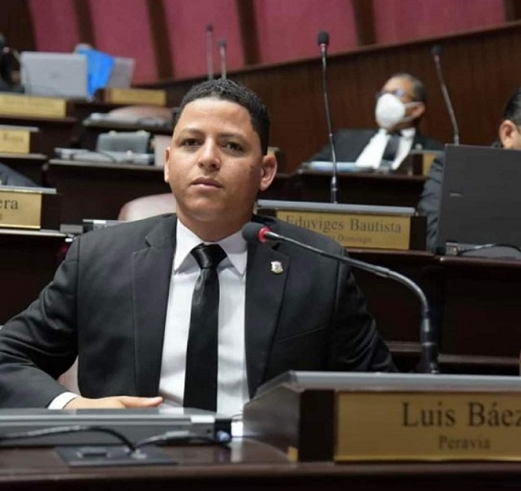 Diputado Luis Báez responsabiliza al director de la Policía Nacional de cualquier cosa que le ocurra