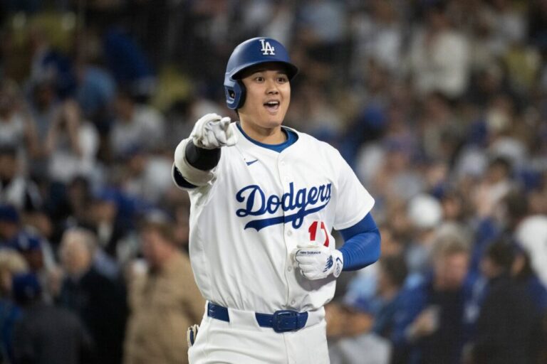 ¡Historia pura! Ohtani conecta tres jonrones y lanza seis ceros para llevar a los Dodgers a la Serie Mundial