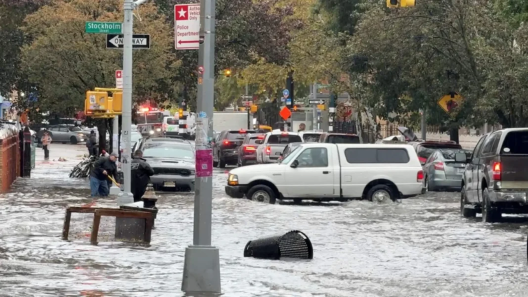 Dos muertos en Nueva York por inundaciones durante fuerte tormenta