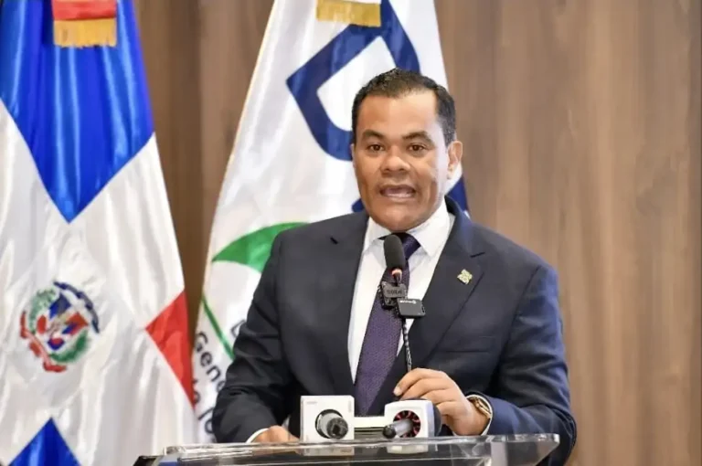 DIDA impugna resolución del CNSS por autorizar uso de fondos del trabajador para pensiones por discapacidad