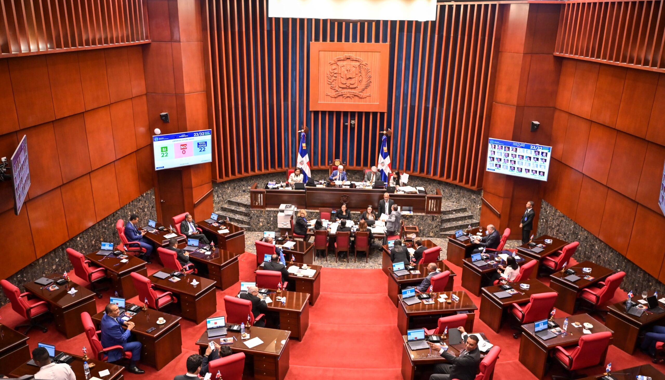 El Senado dominicano aprueba préstamos por RD$15 mil mm