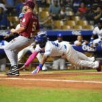 Licey blanquea a los Gigantes; Aguilas superan a los Leones