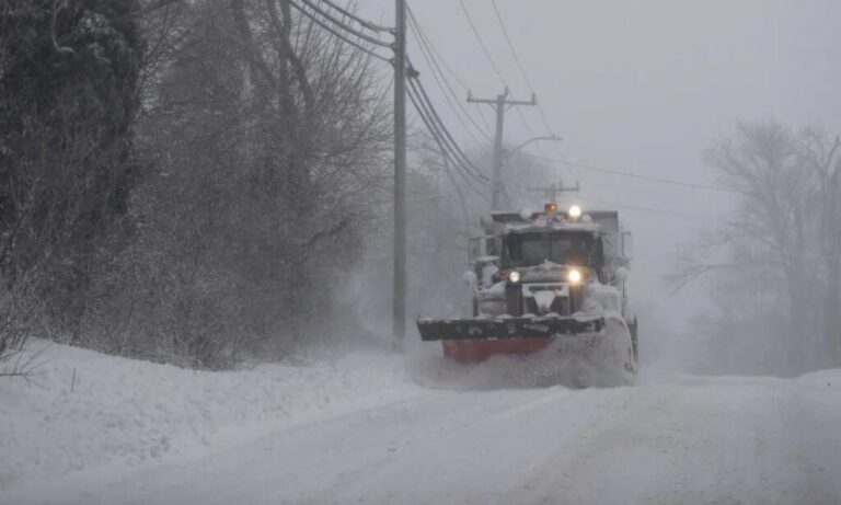 Tormenta invernal amenaza los Grandes Lagos y el noreste de EE.UU. con fuertes nevadas, vientos y temperaturas gélidas
