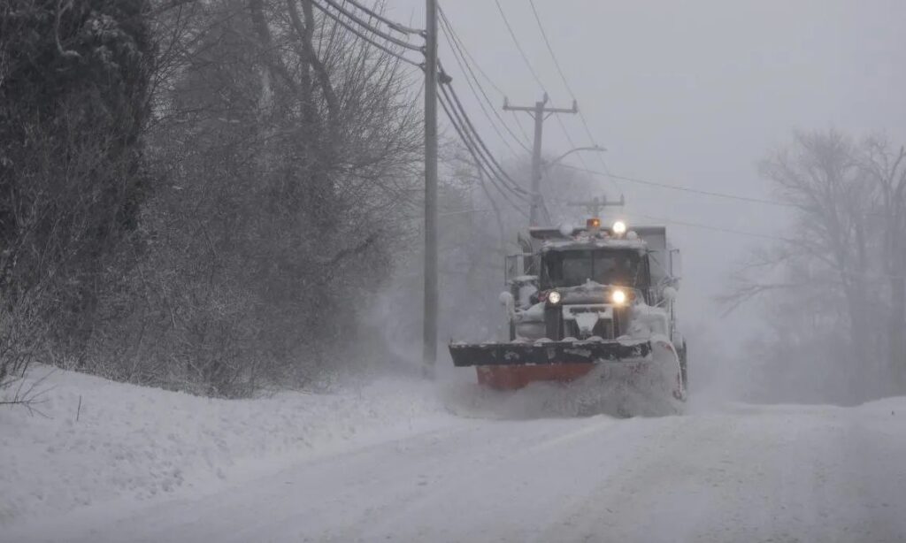 Tormenta invernal amenaza los Grandes Lagos y el noreste de EE.UU. con fuertes nevadas, vientos y temperaturas gélidas