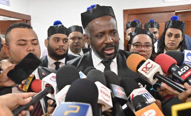 Wilson Camacho advierte que los responsables del desfalco en SeNaSa enfrentarán la Justicia