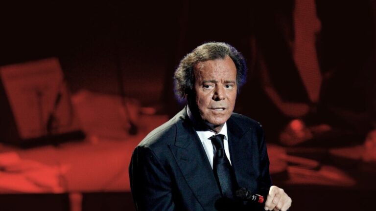 Denuncia contra Julio Iglesias podría ser aceptada en RD, según abogados